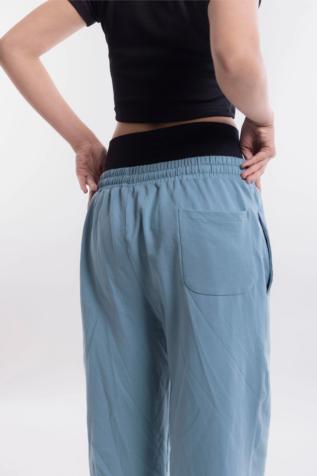 Pro Flex Loose Fit Joggers [ Women's ]